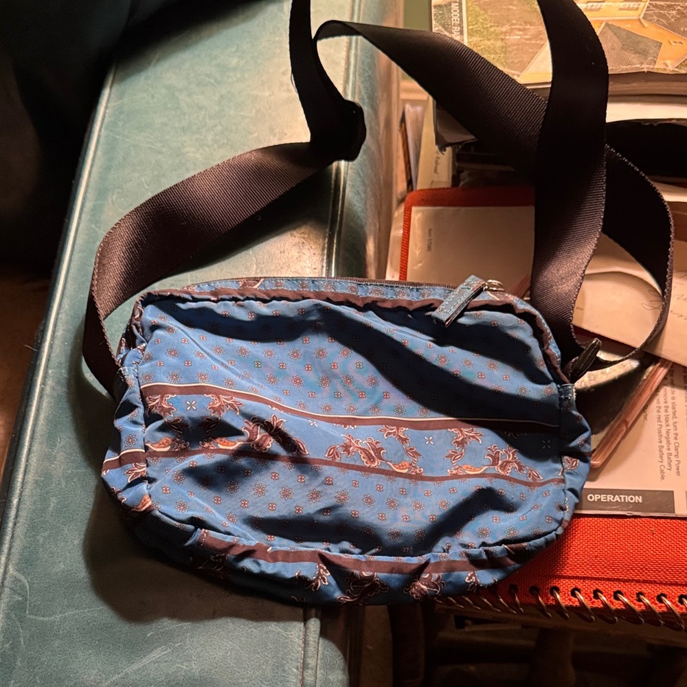 Ganni small bag, lightweight.
